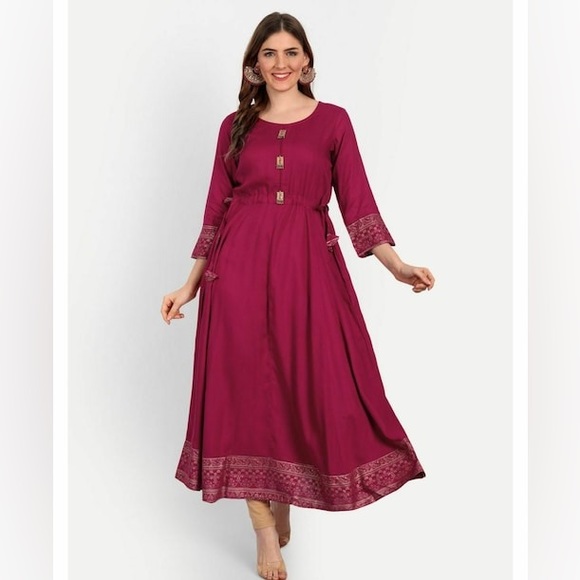 Happy Design Women Magenta Printed Rayon Kurta - Picture 4 of 5